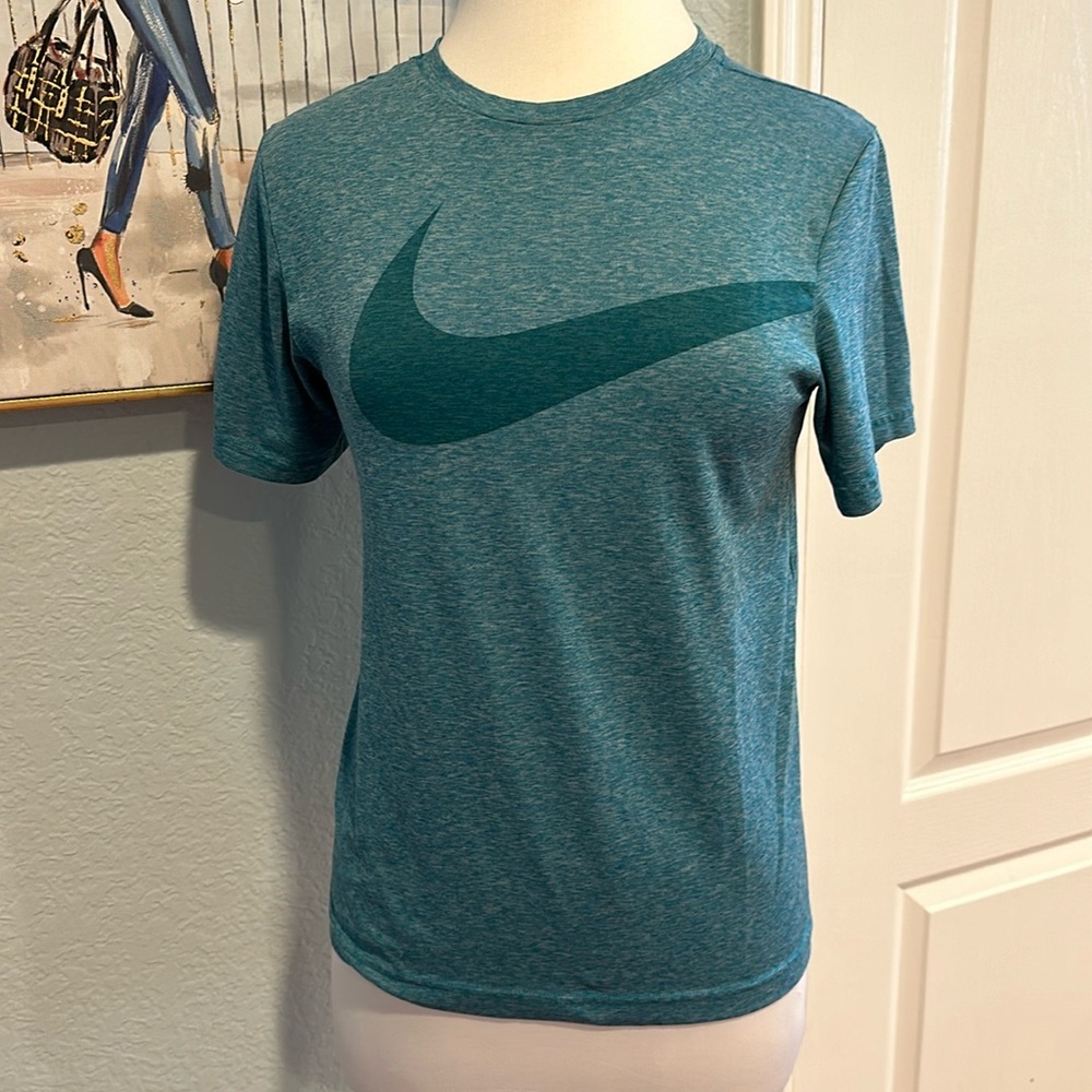 Nike Aquamarine Active Top • Sz XL